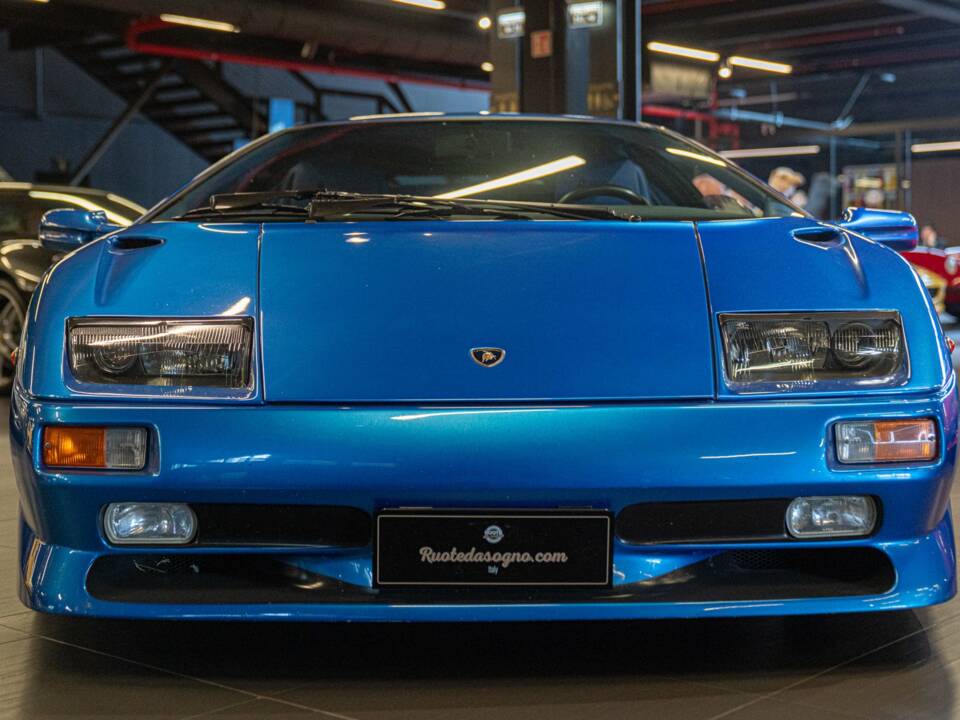 Image 3/36 of Lamborghini Diablo SV (1998)