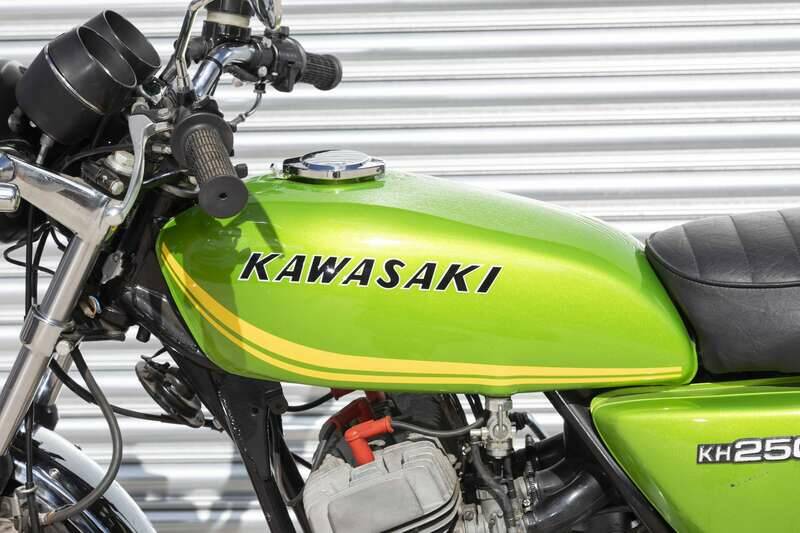 Image 27/37 of Kawasaki KH 250 (1977)