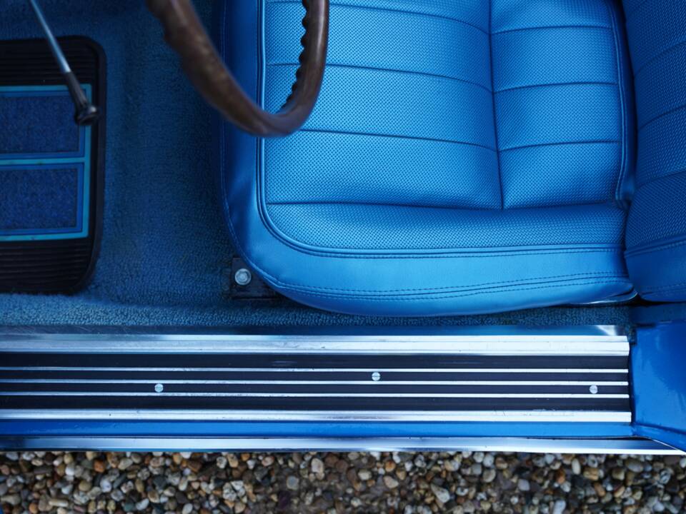 Image 38/50 of Chevrolet Corvette Stingray (1968)