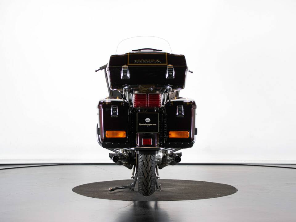 Immagine 3/50 di Honda GL 1100 Gold Wing (1981)