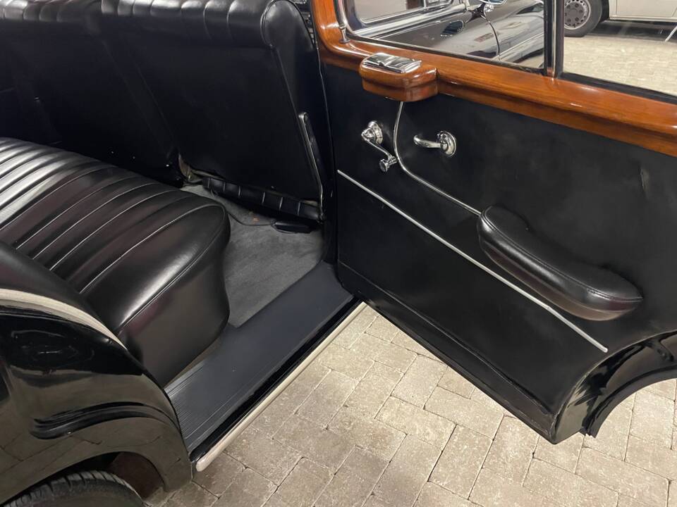 Image 11/24 of Mercedes-Benz 220 S (1958)