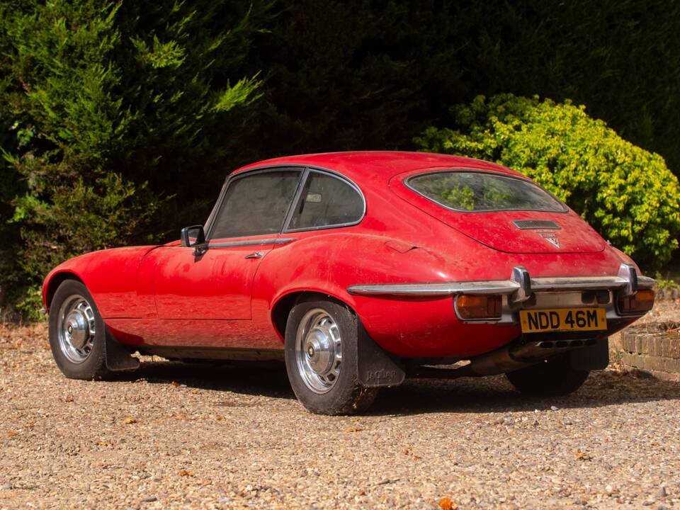 Image 7/50 de Jaguar Type E V12 (2+2) (1973)