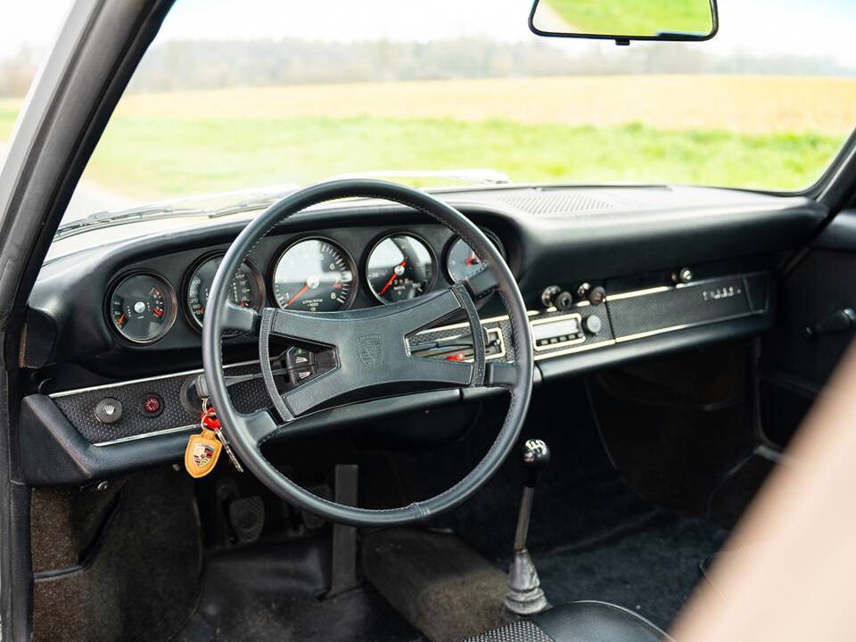 Image 22/40 of Porsche 911 2.2 S (1971)
