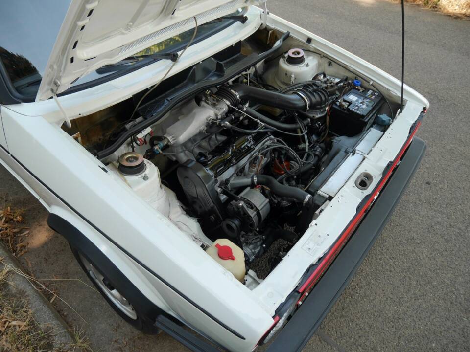 Image 28/35 of Volkswagen Golf Mk I GTI 1.6 (1980)