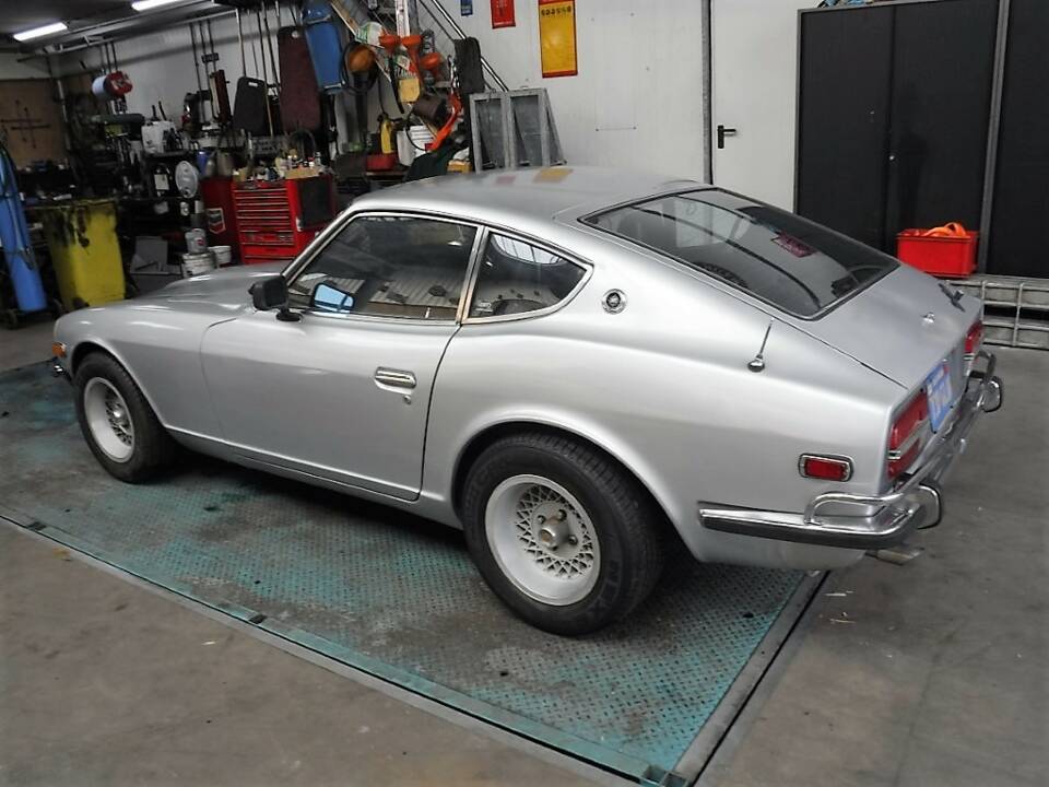 Image 9/50 of Datsun 240 Z (1973)