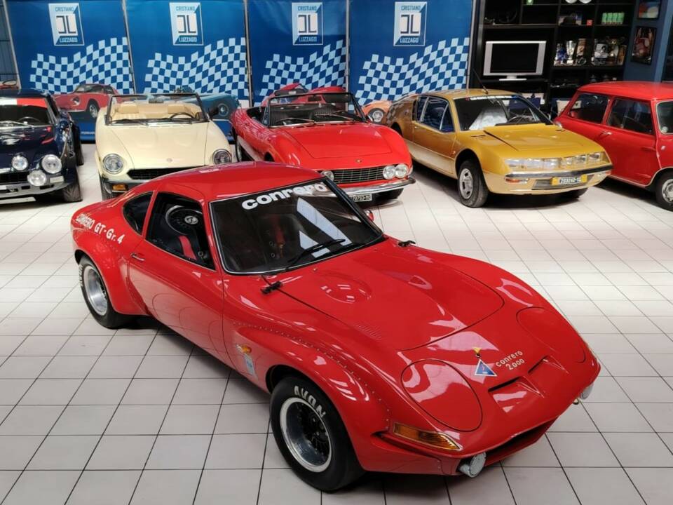 Image 18/71 of Opel GT 1900 (1970)