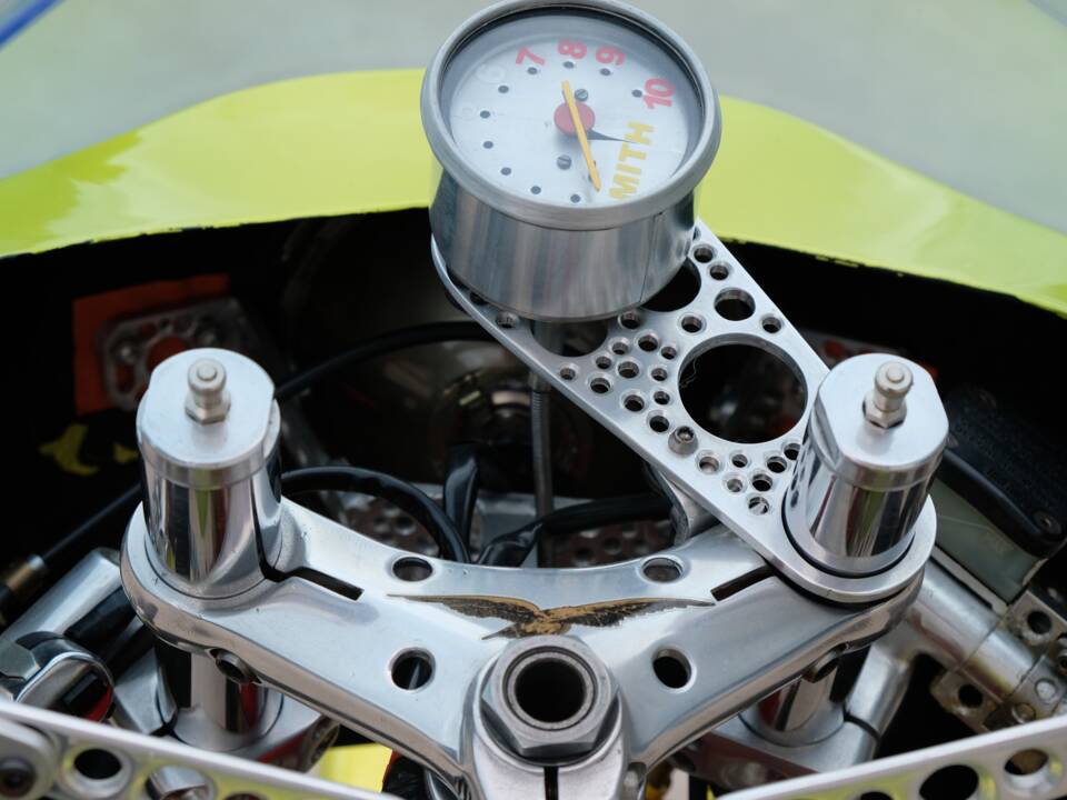 Image 2/39 of Moto Guzzi 1000 SP II (1985)