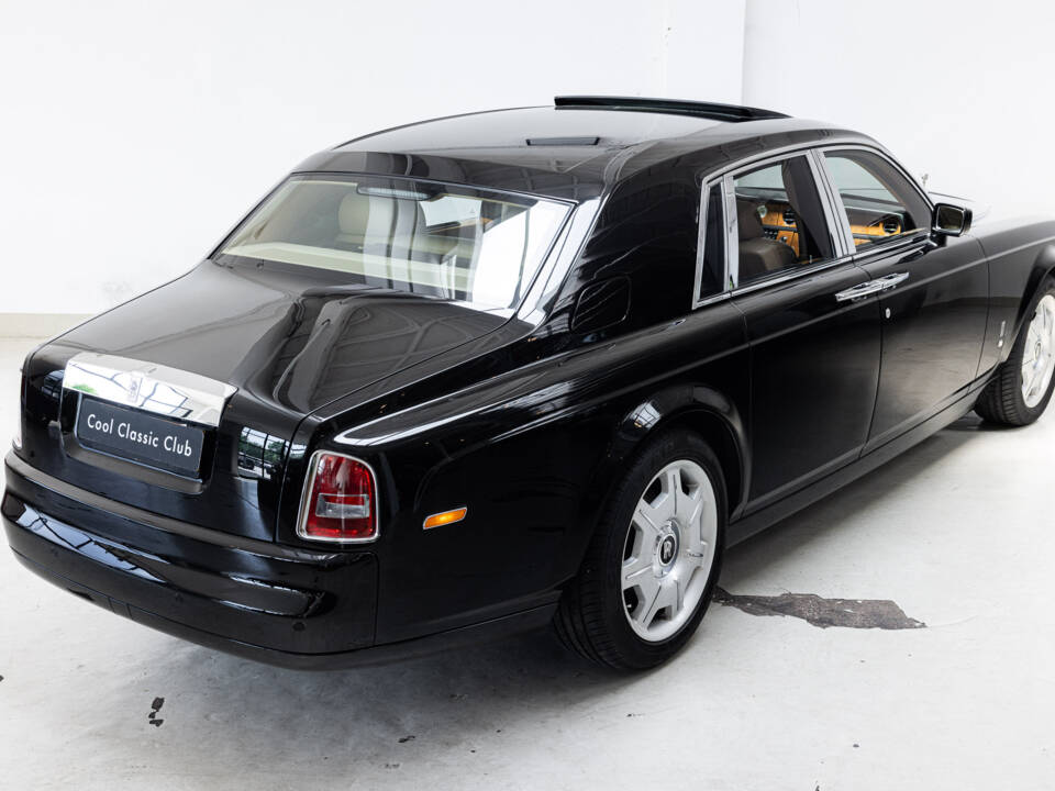 Image 4/40 of Rolls-Royce Phantom VII (2005)