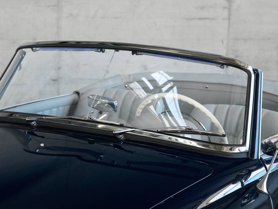 Image 7/50 de Mercedes-Benz 190 SL (1957)