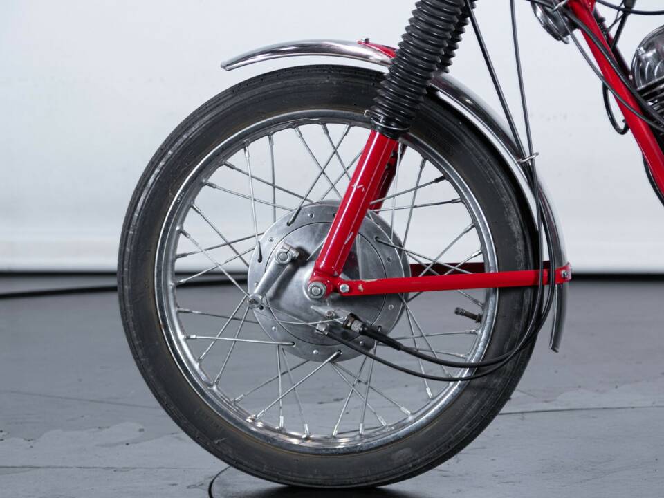 Immagine 20/50 di Moto Guzzi DUMMY (1971)