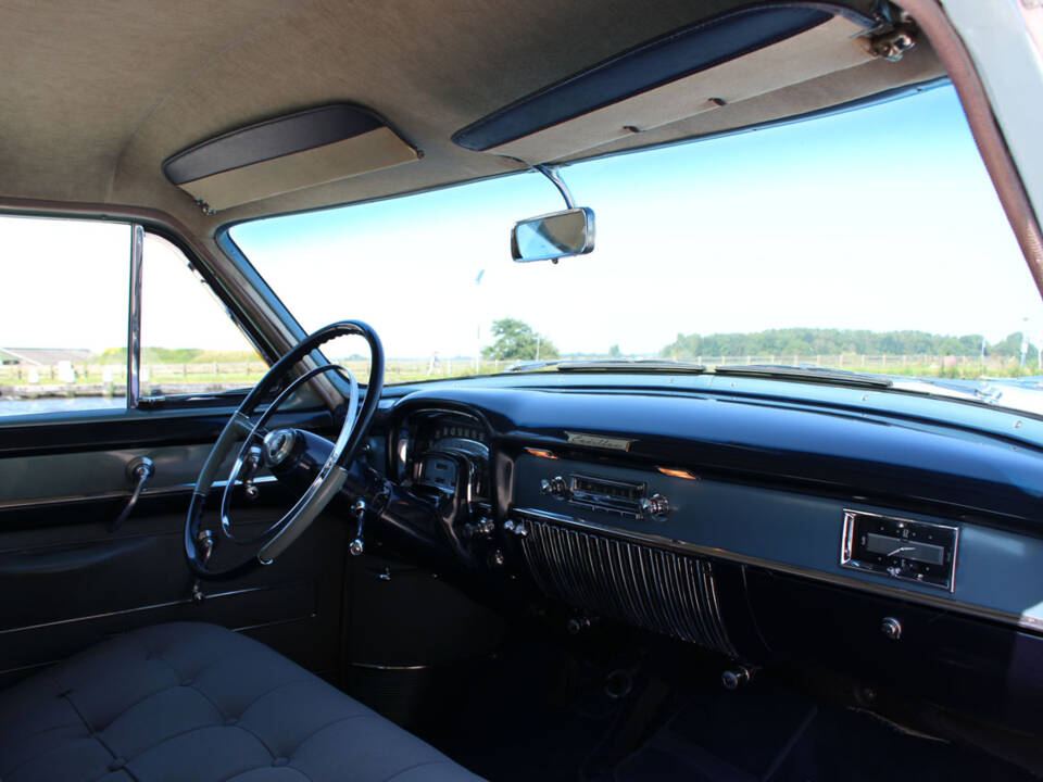 Image 24/45 of Cadillac 62 Sedan (1953)