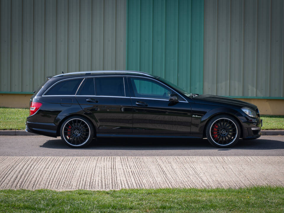 Bild 4/25 von Mercedes-Benz C 63 AMG T (2012)