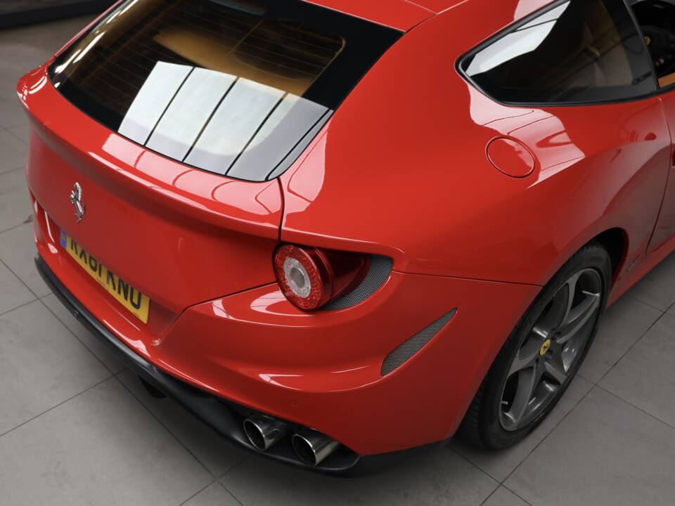 Immagine 46/50 di Ferrari FF (2011)