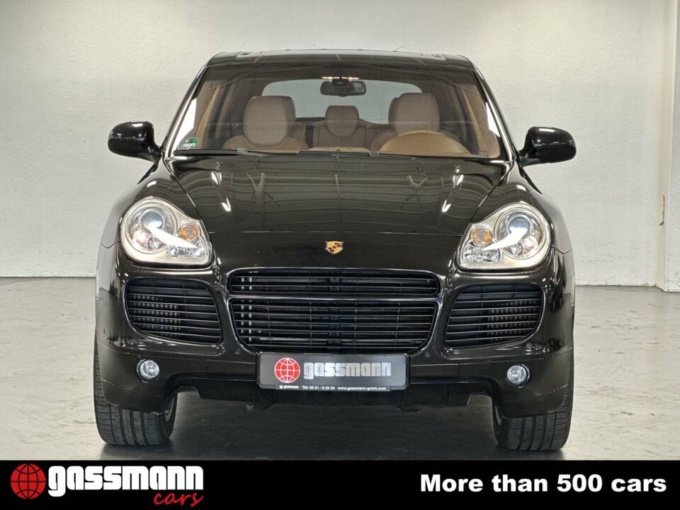 Bild 2/15 von Porsche Cayenne Turbo S (2006)