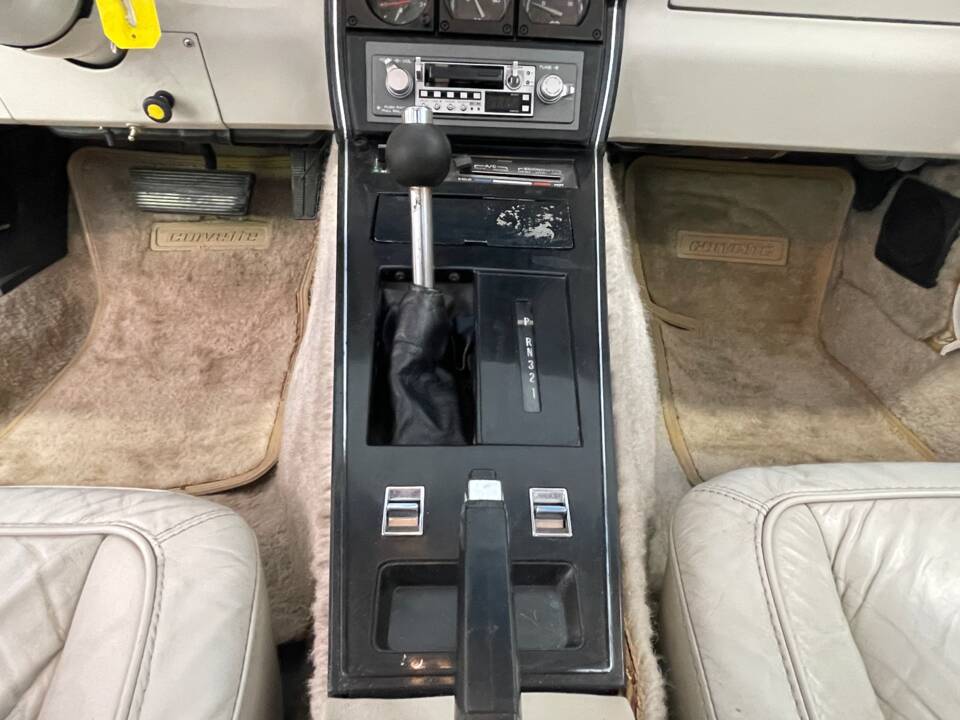 Bild 16/40 von Chevrolet Corvette 25th Anniversary (1978)