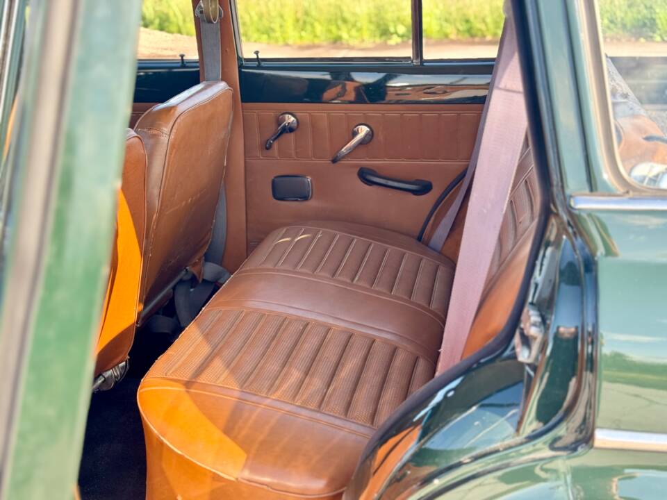 Bild 42/52 von Volvo Amazon P220 (1967)