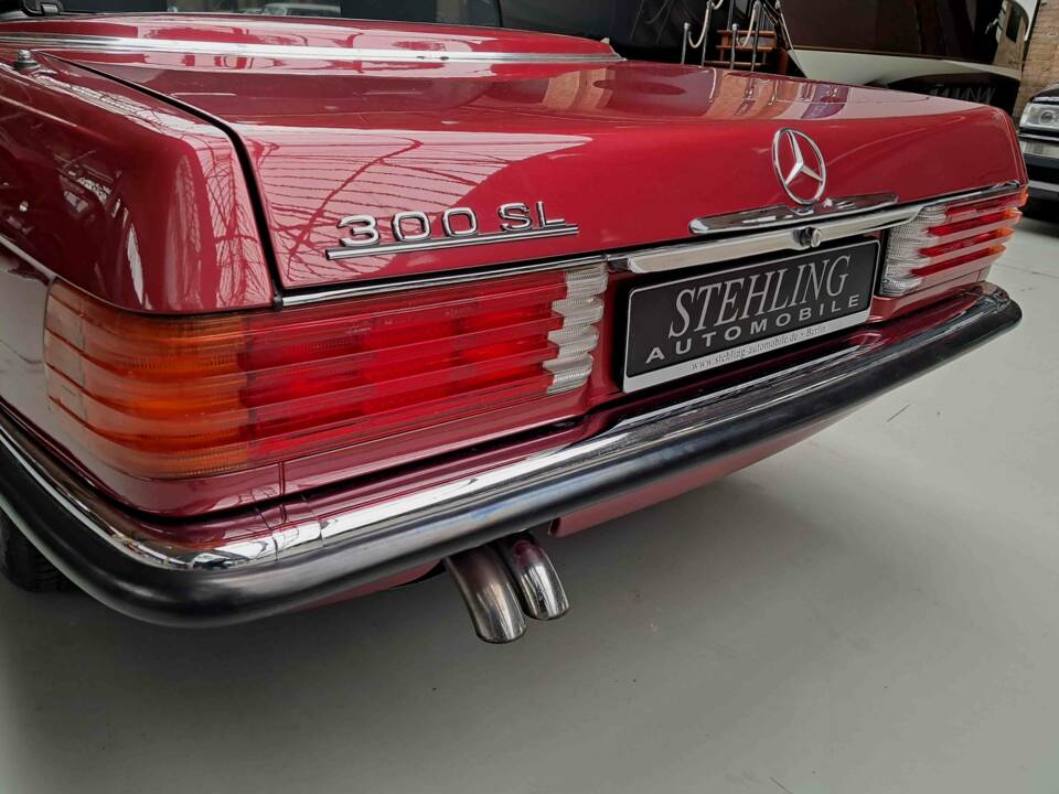 Immagine 22/26 di Mercedes-Benz 300 SL (1989)