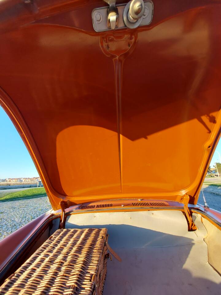 Image 21/73 of Volkswagen 1500 S (1964)