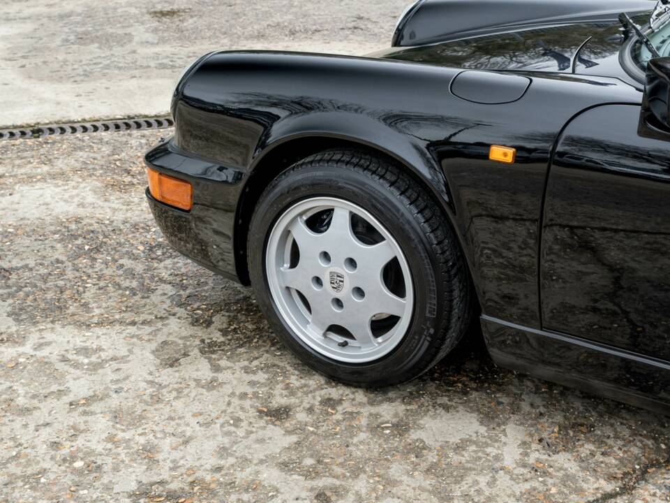 Bild 13/29 von Porsche 911 Carrera 2 (1990)