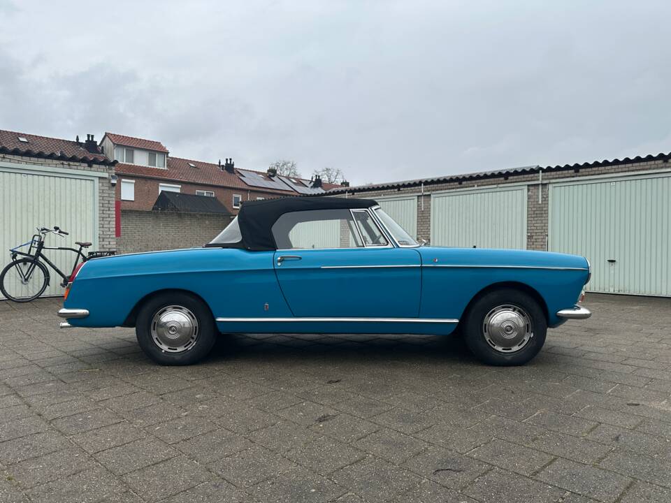 Bild 27/36 von Peugeot 404 Cabriolet (1967)