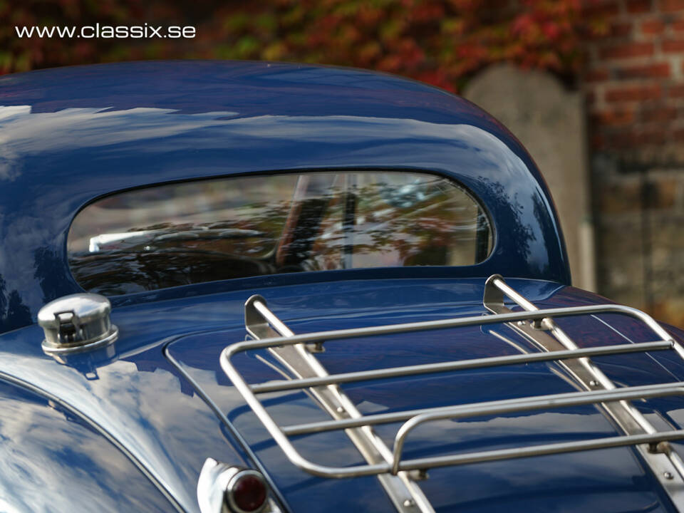 Immagine 18/25 di Jaguar XK 120 FHC (1953)