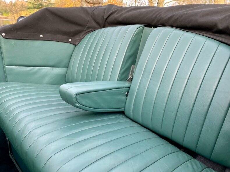 Image 36/50 of Lagonda V12 DHC (1939)