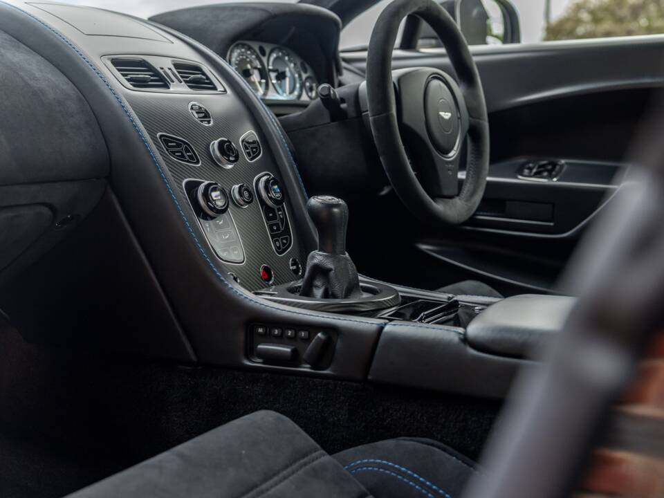 Image 50/65 of Aston Martin Vantage GT8 (2017)