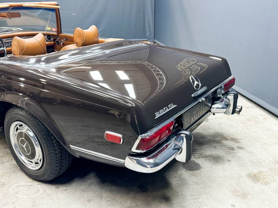 Image 4/38 of Mercedes-Benz 280 SL (1968)