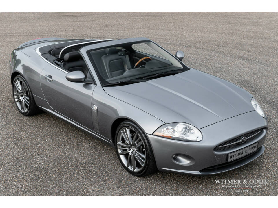 Image 8/24 de Jaguar XK 4.2 (2008)