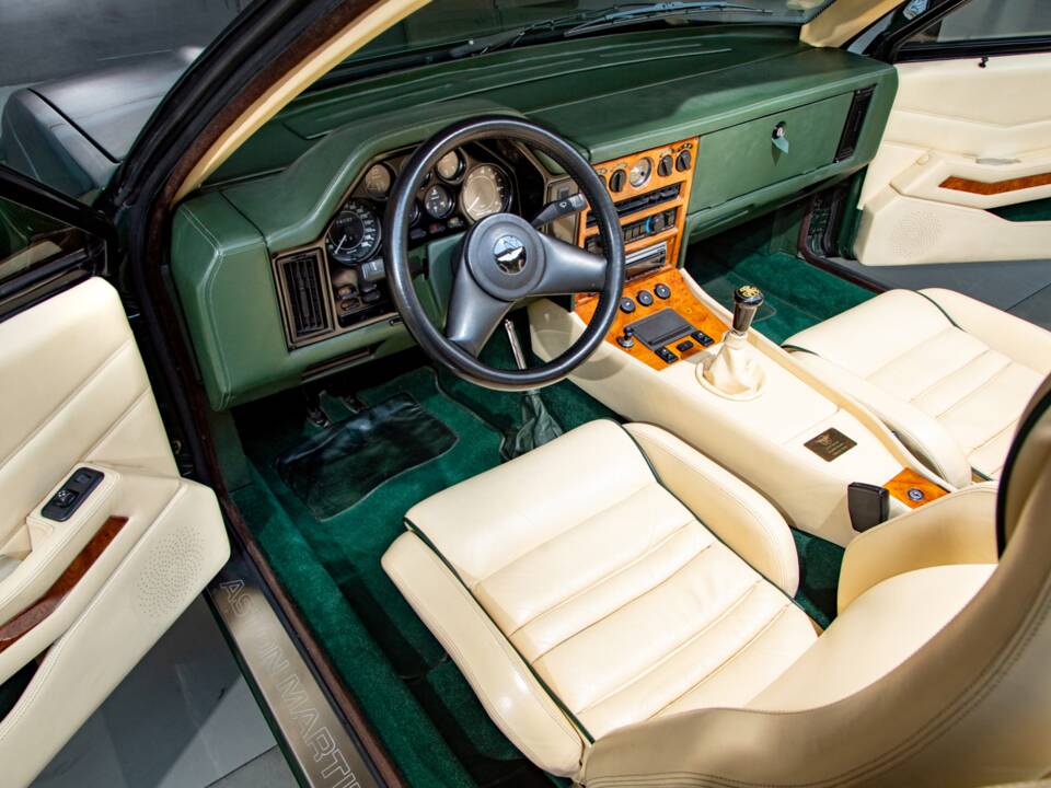 Bild 12/17 von Aston Martin V8 Zagato Volante (1989)
