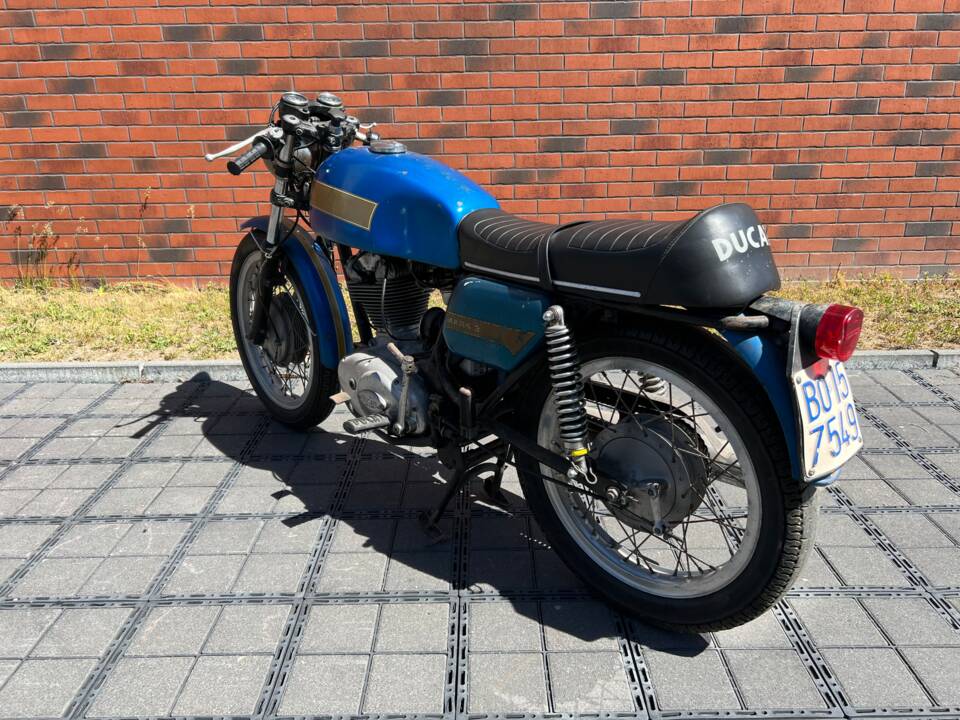 Bild 13/22 von Ducati DUMMY (1974)