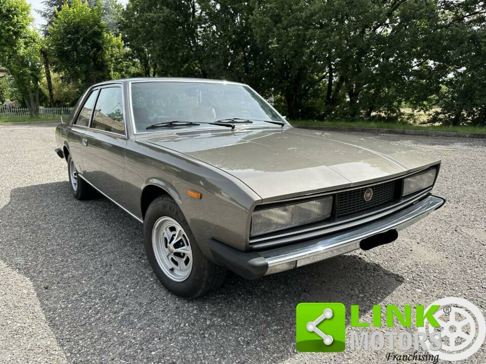 Immagine 6/10 di FIAT 130 Coupé (1972)