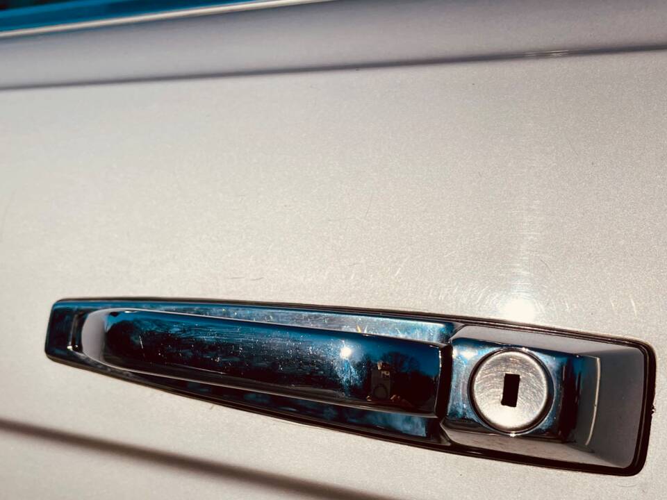 Image 16/22 of Mercedes-Benz 280 SL (1982)