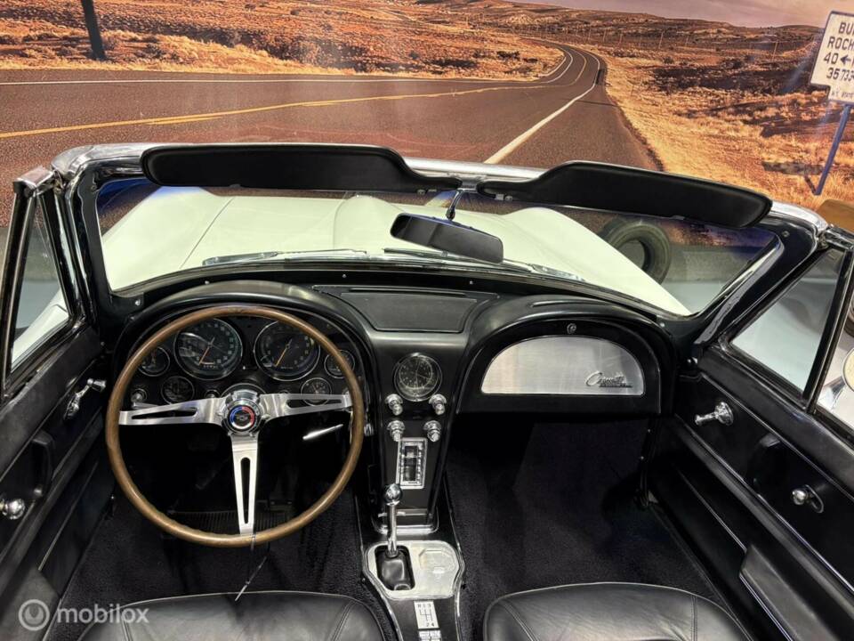 Image 49/50 of Chevrolet Corvette Sting Ray Convertible (1965)