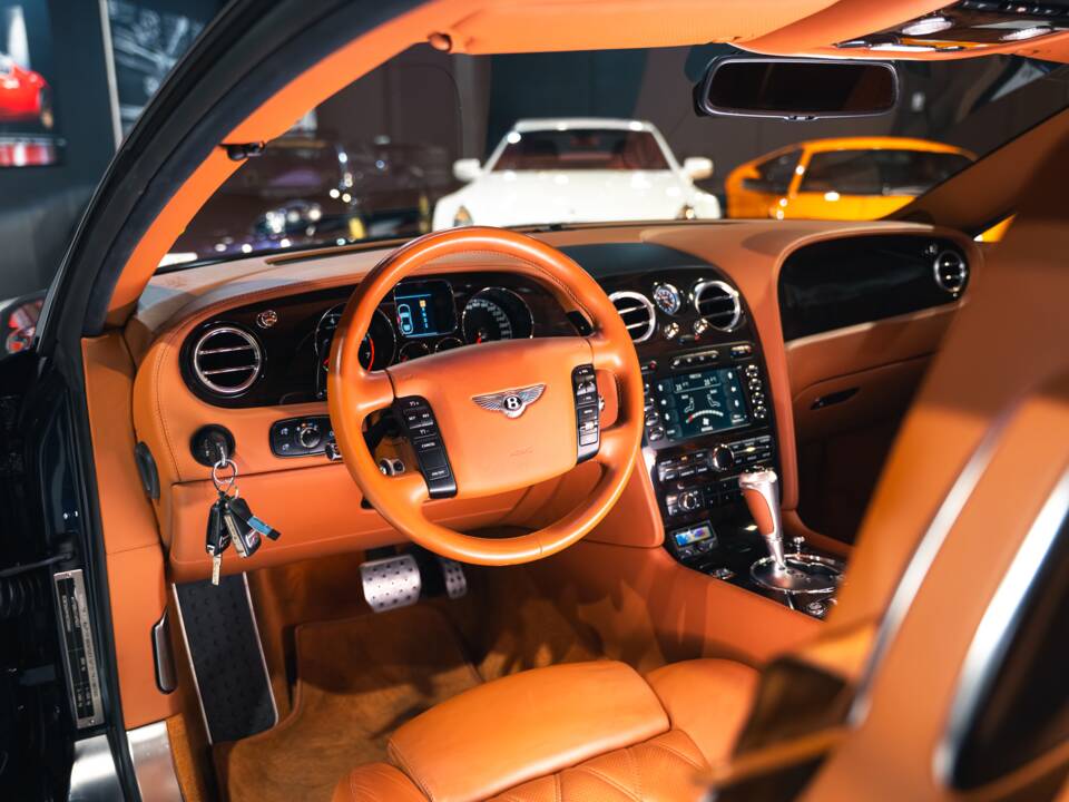 Bild 22/37 von Bentley Continental GT (2005)