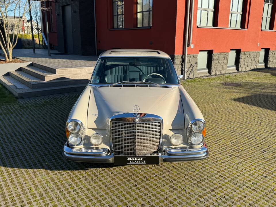 Bild 2/39 von Mercedes-Benz 280 SE 3,5 (1971)