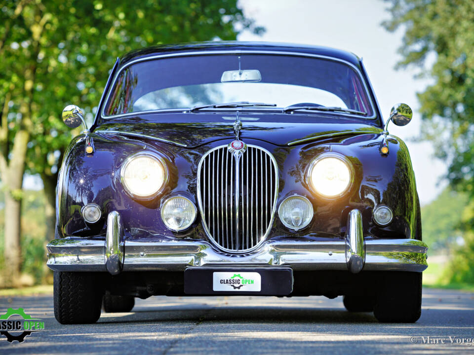 Bild 2/46 von Jaguar Mk II 3.8 (1962)