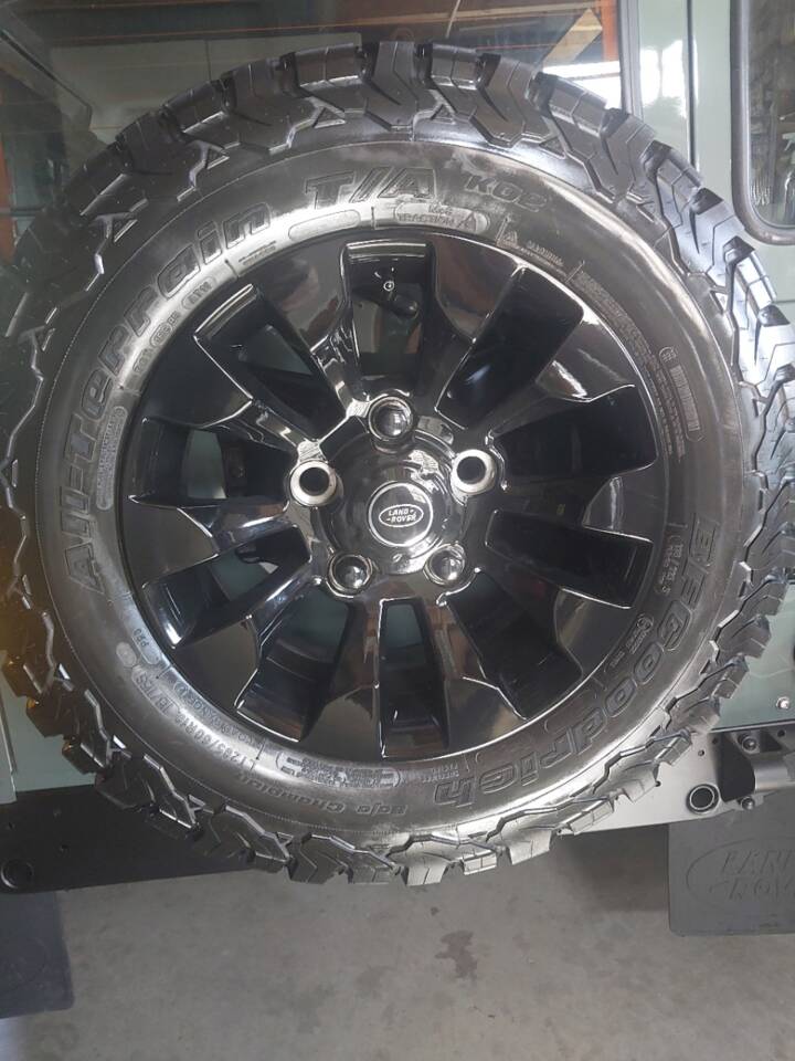 Bild 21/41 von Land Rover Defender 110 (2007)
