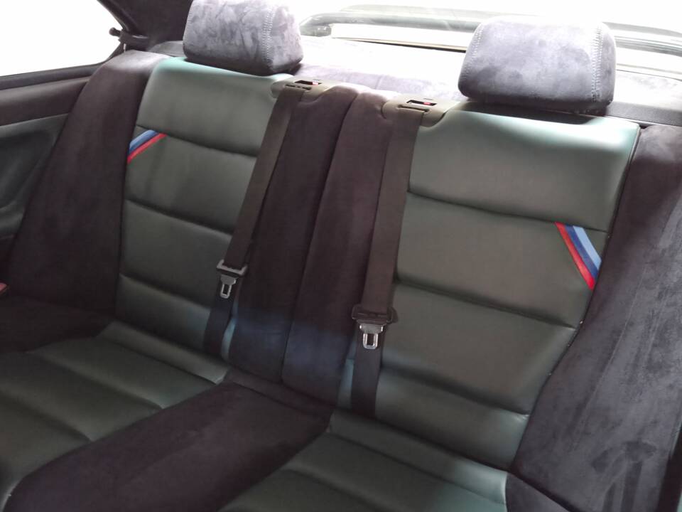 Image 52/54 of BMW M3 GT (1995)