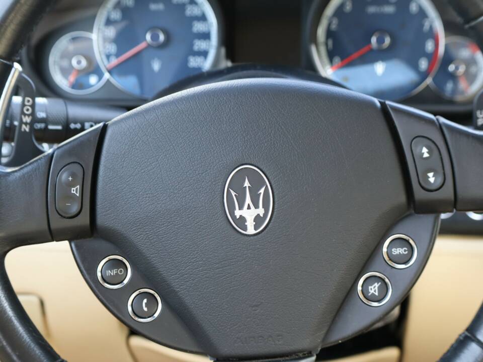 Image 13/50 of Maserati Quattroporte 4.2 (2007)