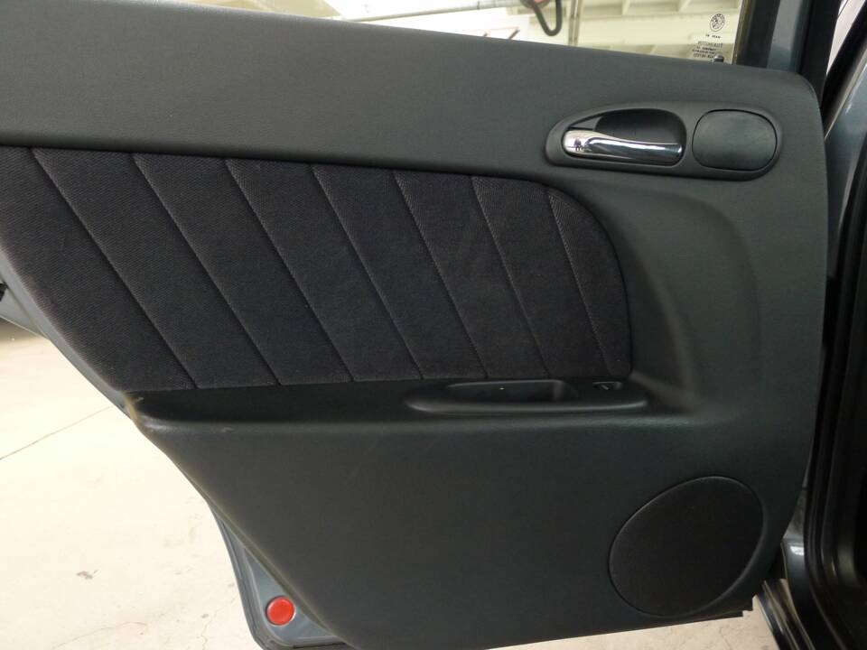 Imagen 32/35 de Alfa Romeo 156 2.5 V6 (1999)