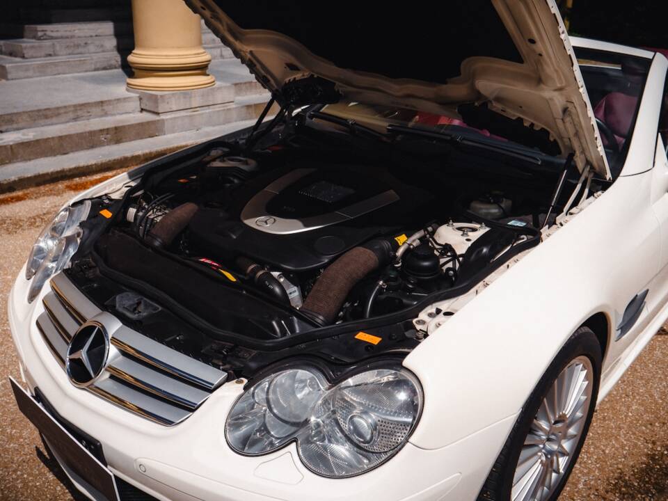 Bild 24/25 von Mercedes-Benz SL 550 (USA) (2007)