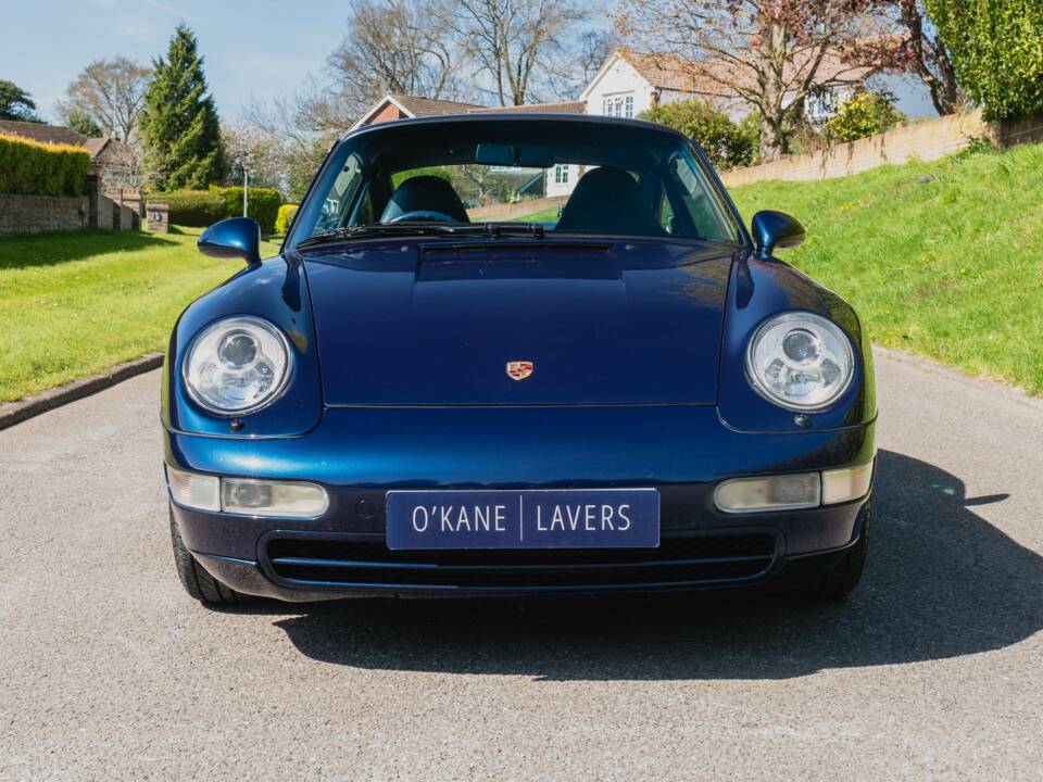 Image 2/52 of Porsche 911 Carrera 4 (1997)
