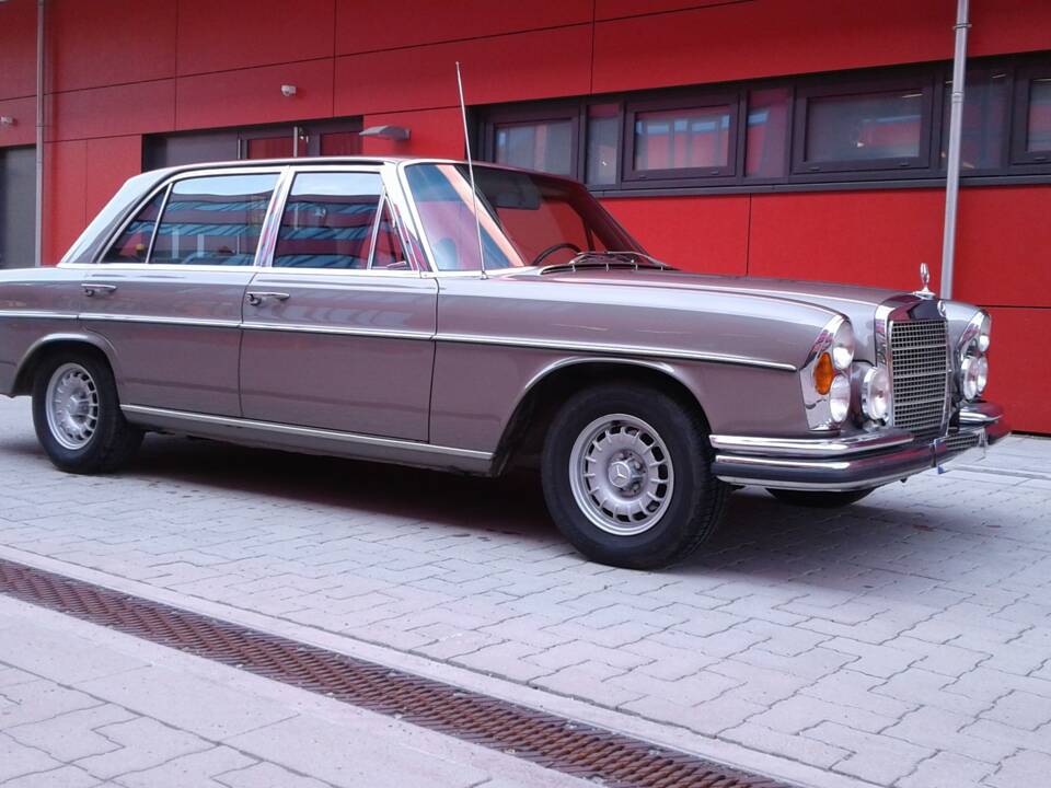 Bild 7/30 von Mercedes-Benz 300 SEL 3.5 (1971)