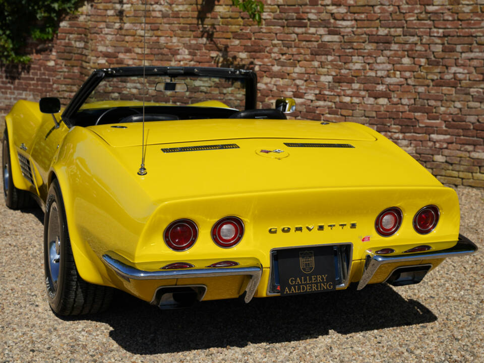 Image 15/50 of Chevrolet Corvette Stingray (1972)