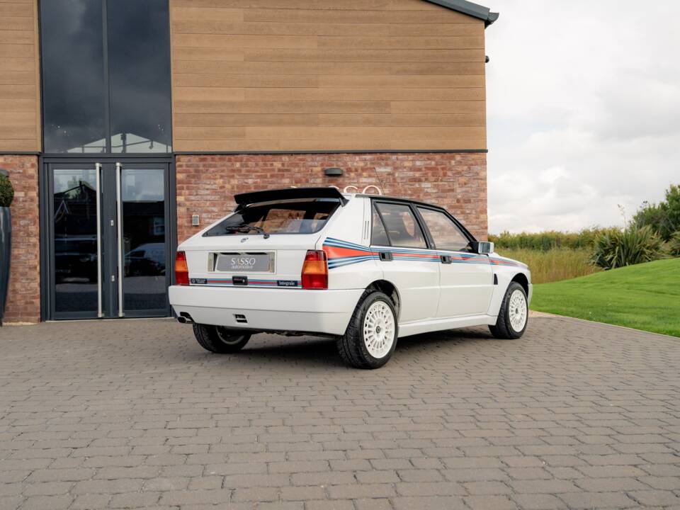 Imagen 83/96 de Lancia Delta HF Integrale Evoluzione I "Martini 5" (1992)