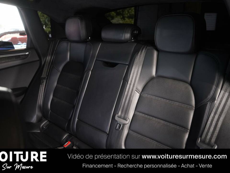 Image 7/29 de Porsche Macan Turbo (2017)