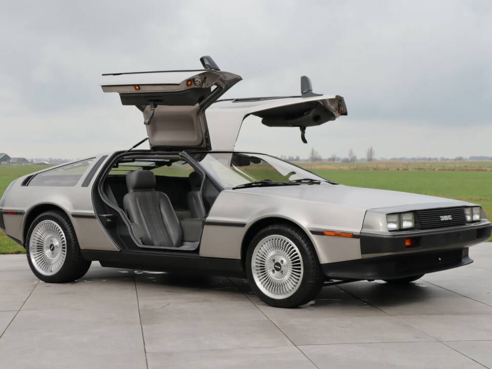 Image 31/50 de DeLorean DMC-12 (1981)