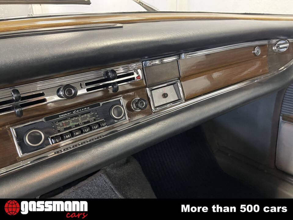 Bild 14/15 von Mercedes-Benz 220 SE b (1963)