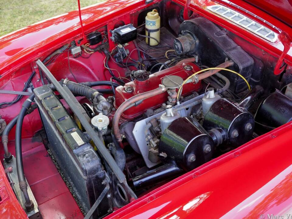 Image 34/39 de MG MGB (1964)